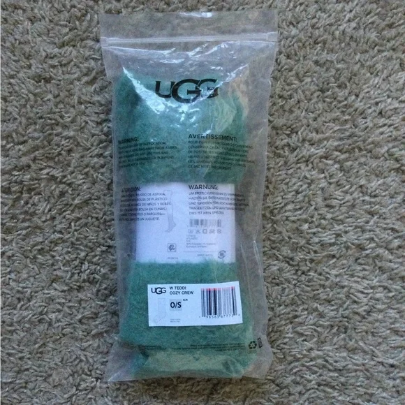 UGG Fuzzy Socks - Picture 7 of 8